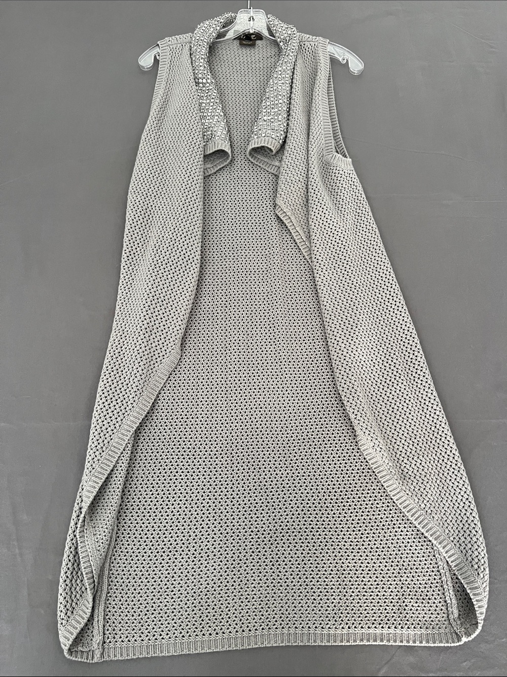 Sleeveless Open-Knit Crewneck Vest — Light Gray